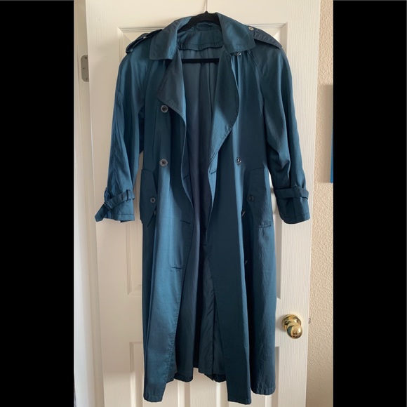 Vintage Jones New York Trench Coat - Picture 4 of 8